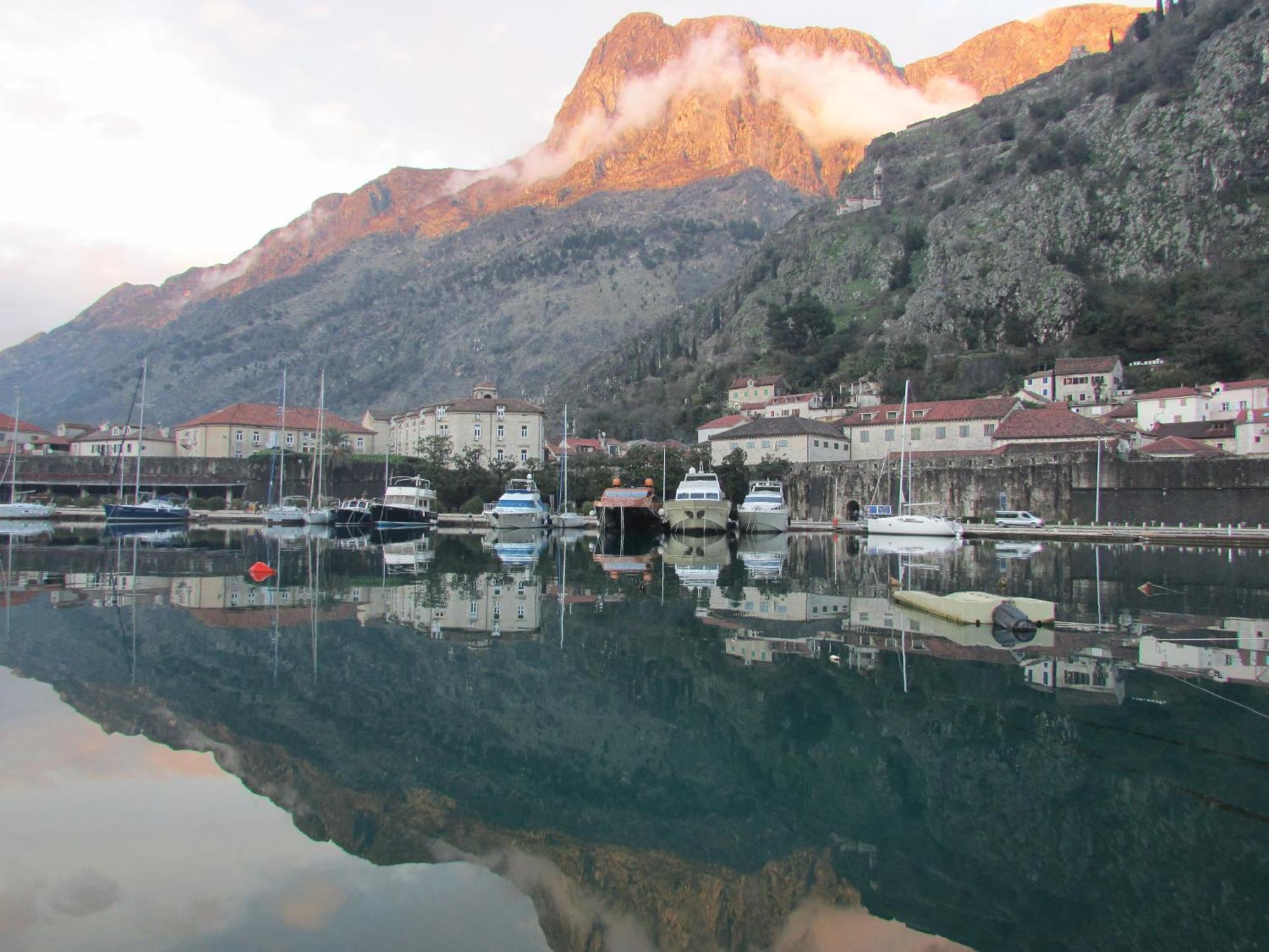 Apartments Popovic Kotor Exterior photo